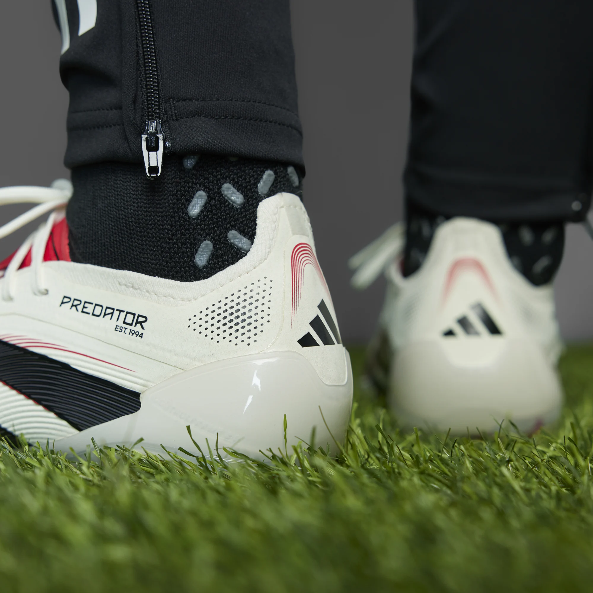 ADIDAS PREDATOR ELITE FG OFF WHITE/CORE BLACK/PURE RUBY