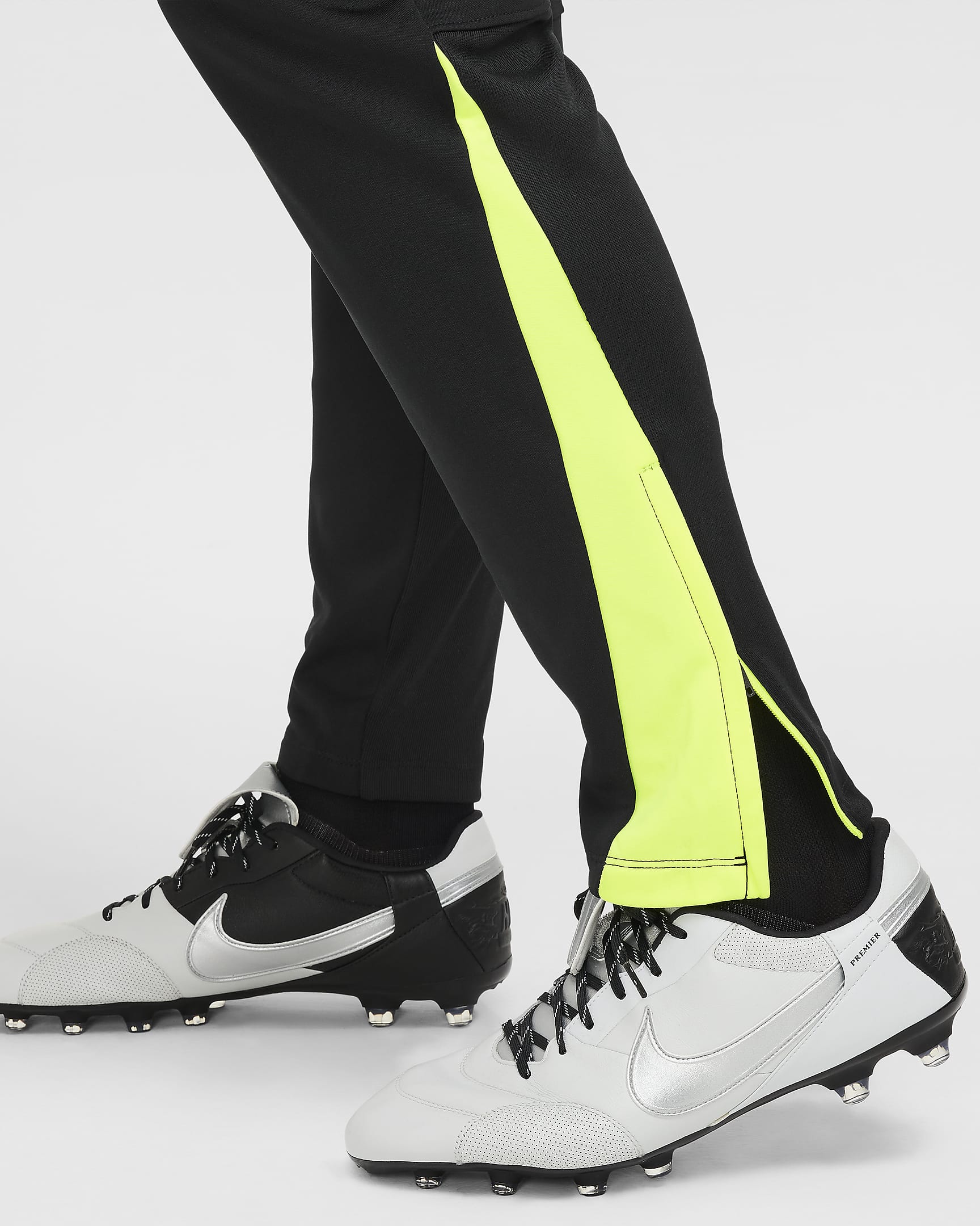 NIKE ACADEMY WINTER WARRIOR PANT BLACK/VOLT