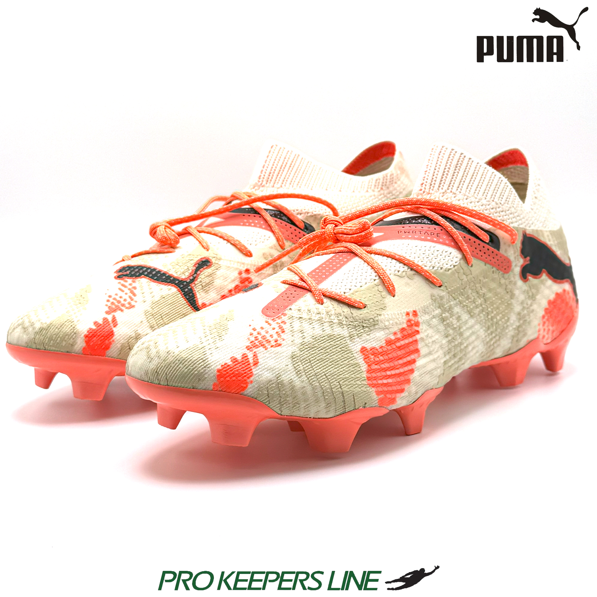 PUMA FUTURE 7 ULTIMATE GK FG AG ALPINE SNOW PUMA BLACK TOEASTED ALMOND