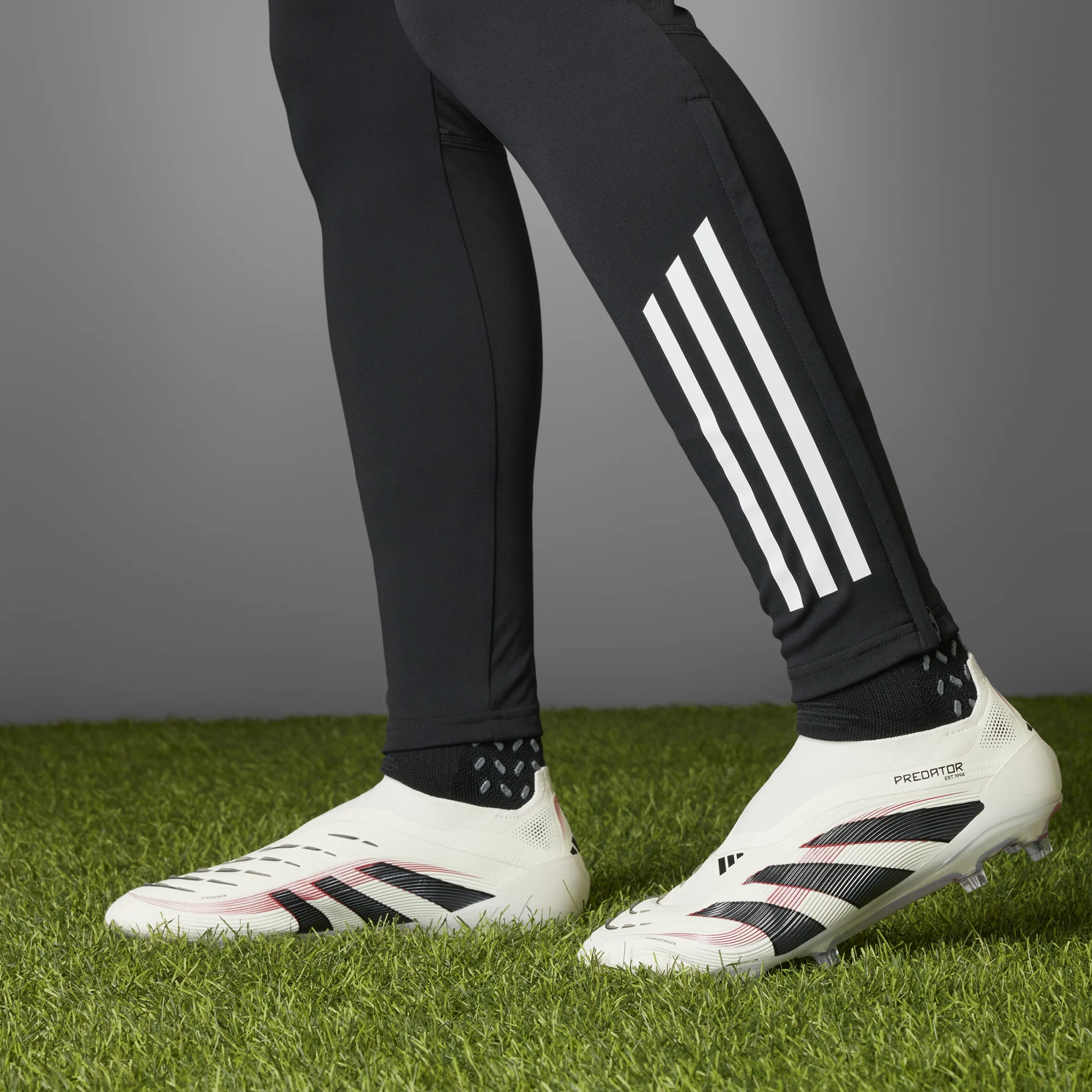 ADIDAS PREDATOR ELITE LL FG OFF WHITE/CORE BLACK/PURE RUBY