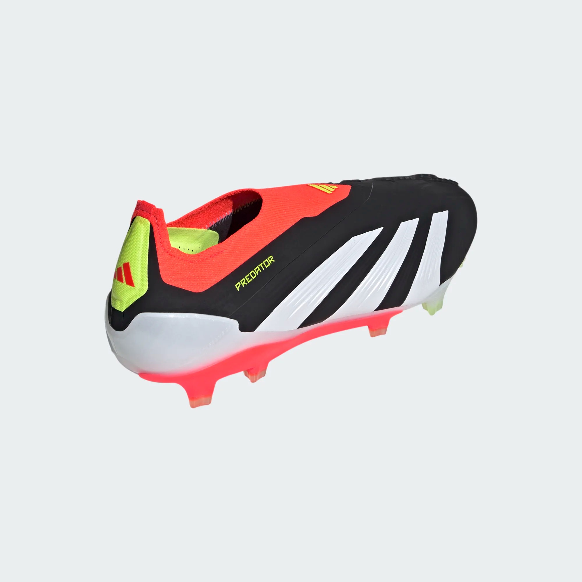 ADIDAS PREDATOR ELITE LL FG CORE BLACK/CLOUD WHITE/SOLAR RED