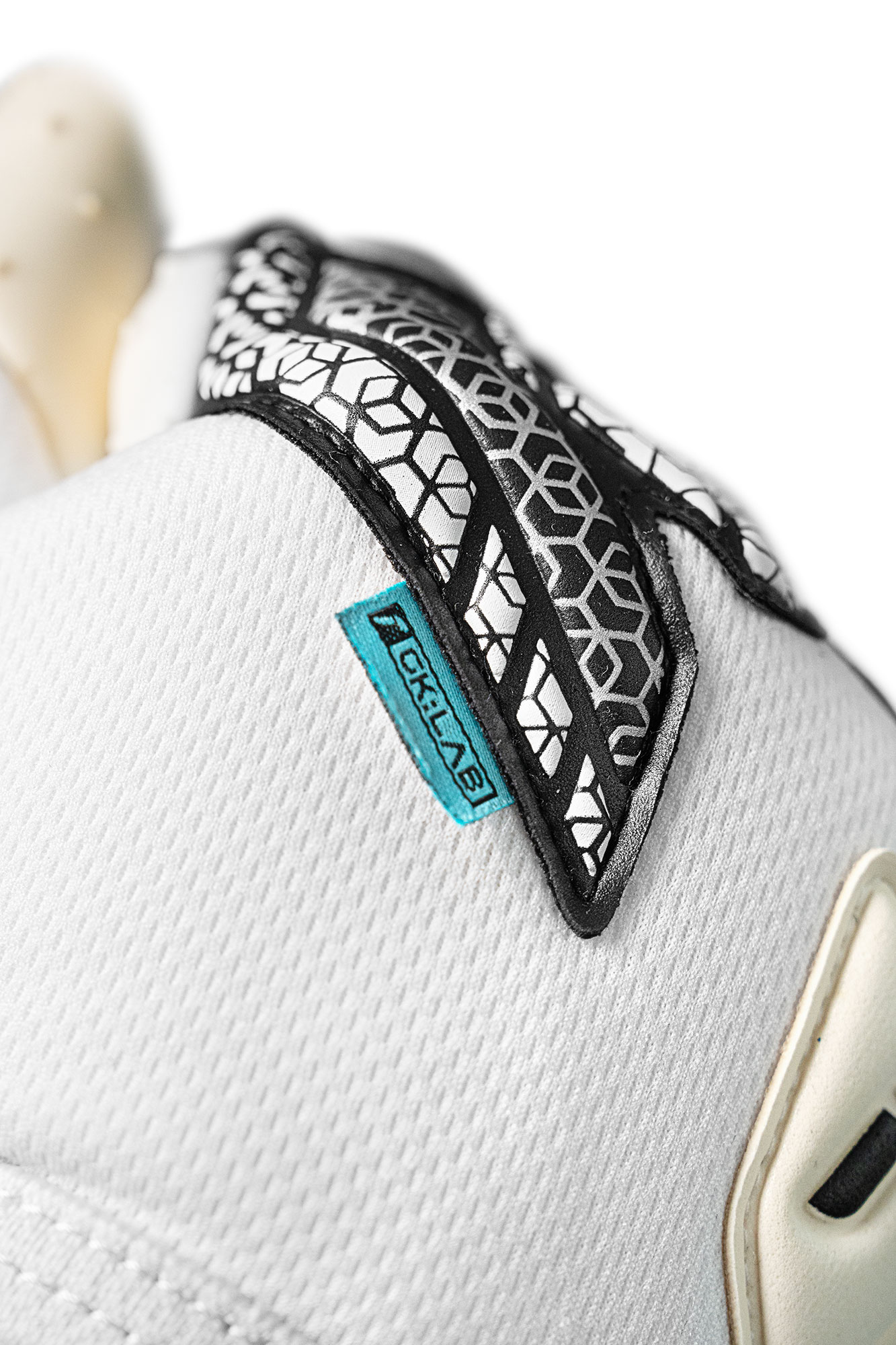 REUSCH ATTRAKT SPEEDBUMP WHITE/SILVER/BLACK