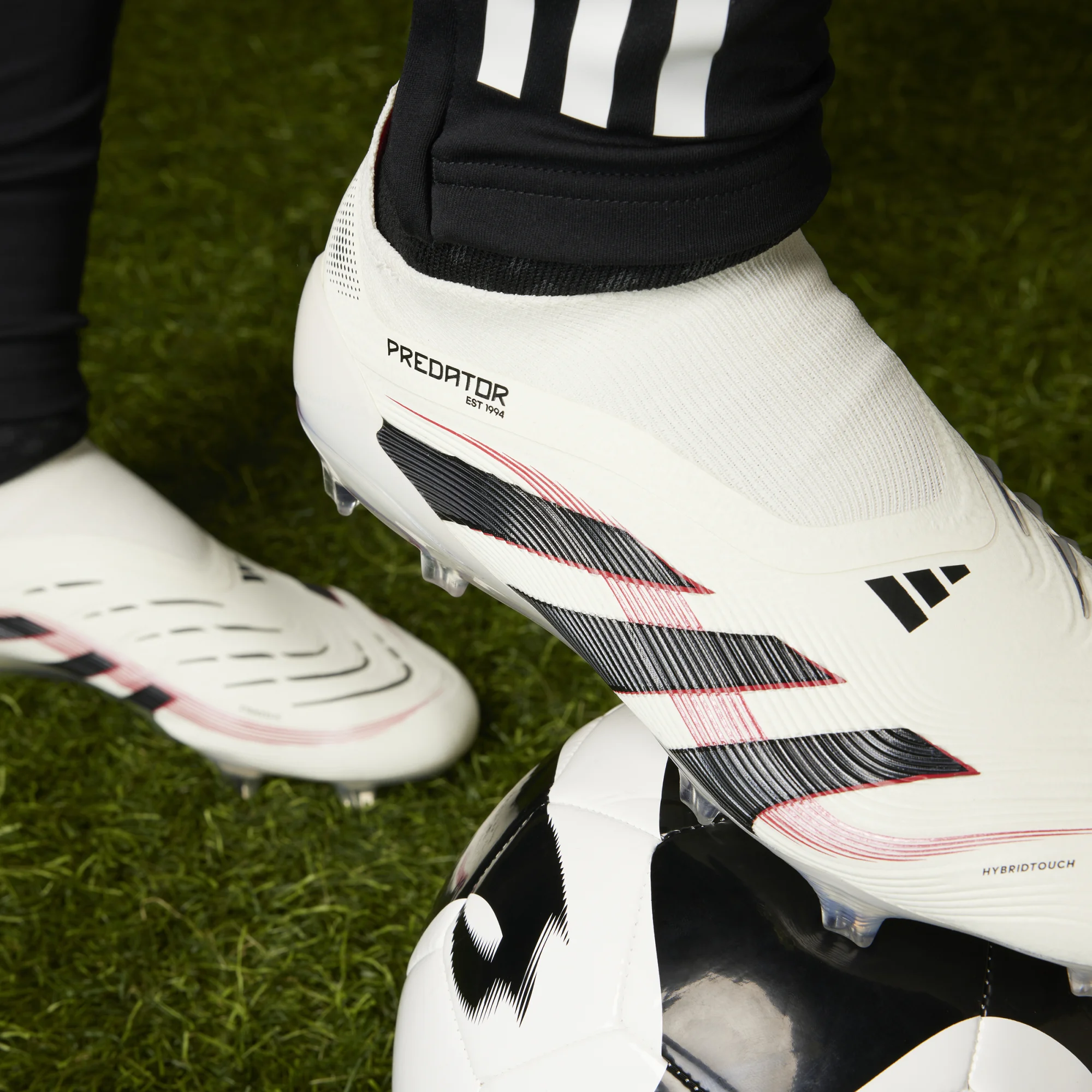 ADIDAS PREDATOR ELITE LL FG OFF WHITE/CORE BLACK/PURE RUBY