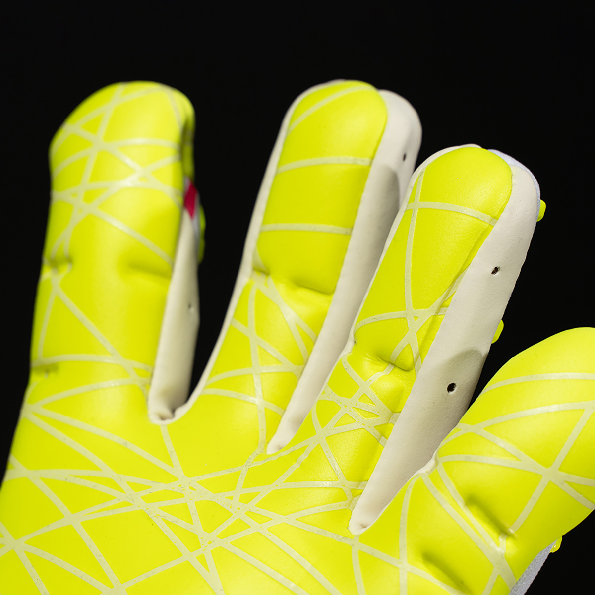 UHLSPORT PREDICTION ULTRAGRIP HN MAIGNAN #374